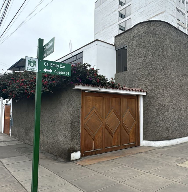 Esquina Calle Emily Car con Kandisky - Surquillo